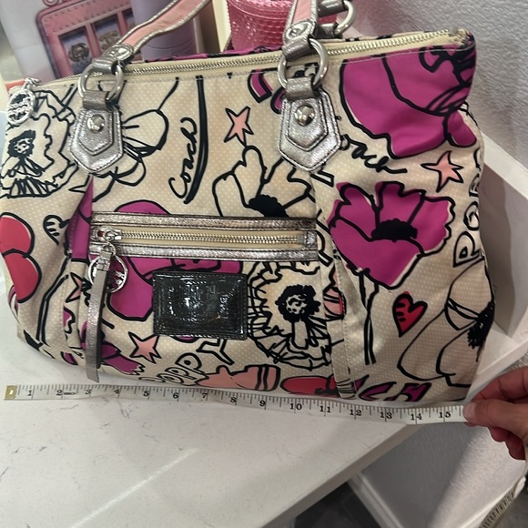 Coach Poppy graphic Large Petal Print purse EUC - Picture 13 of 16
